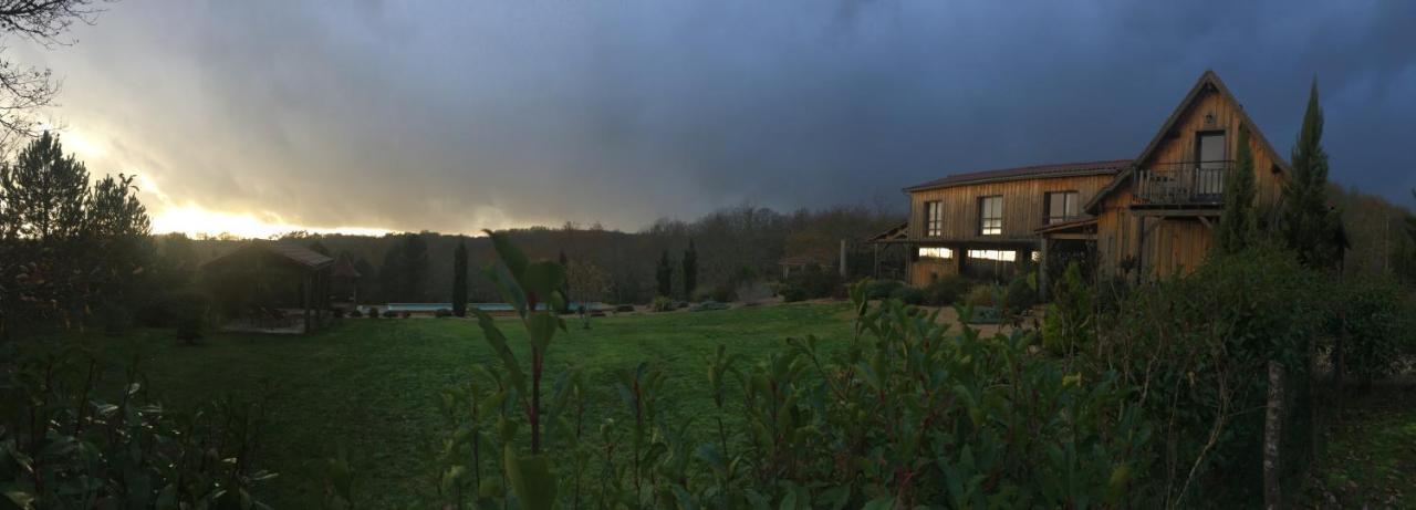 Bed and Breakfast Le Lion D'Or en PERIGORD à Mauzac-et-Grand-Castang Extérieur photo