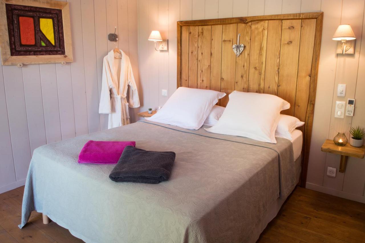 Bed and Breakfast Le Lion D'Or en PERIGORD à Mauzac-et-Grand-Castang Extérieur photo