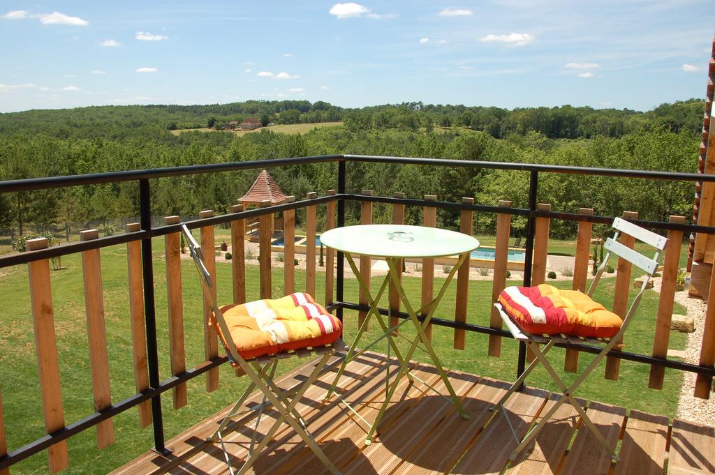 Bed and Breakfast Le Lion D'Or en PERIGORD à Mauzac-et-Grand-Castang Chambre photo