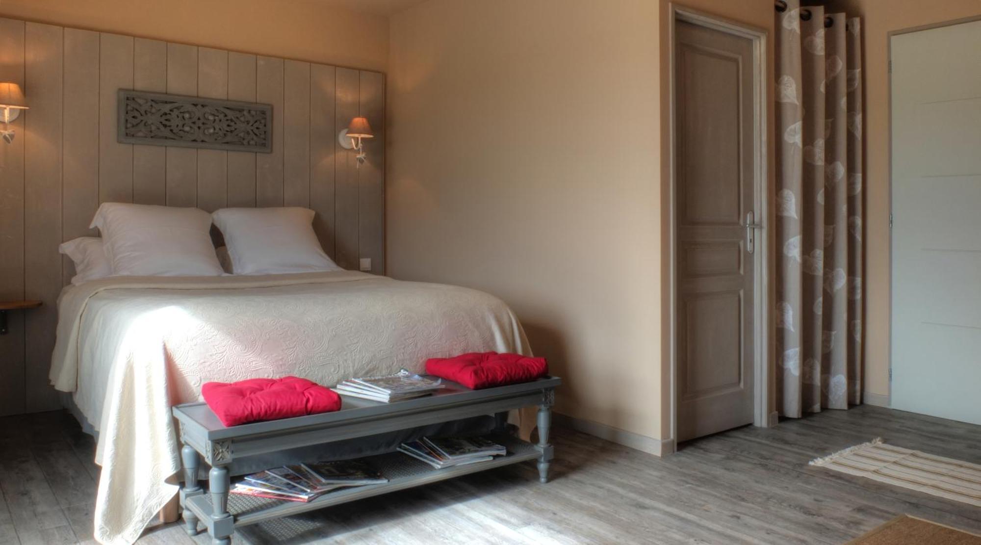 Bed and Breakfast Le Lion D'Or en PERIGORD à Mauzac-et-Grand-Castang Chambre photo